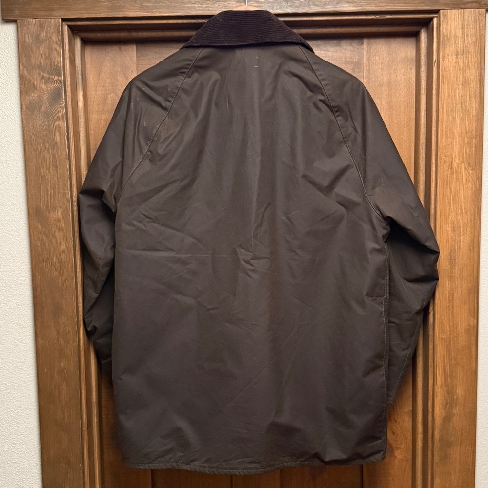 Barbour Classic Beaufort Waxed Jacket - Picture 9 of 14